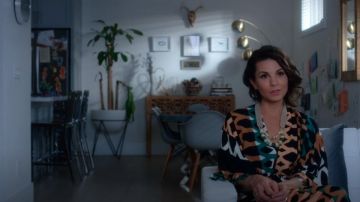 Vestido de Kathryn MacLaren (Leah Cairns) con Time Travelers S03E04
