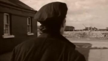Le béret bonnet de Bono dans le clip Pride (En el nombre del amor) de U2