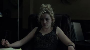 Laced singlet top worn by Ruth Langmore (Julia Garner) in Ozark S01E06