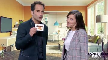 La veste grise à carreaux de Camille Lellouche dans Vendredi tout est permis du 2 février 2019