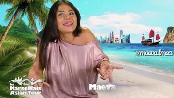 Le top rose en soie de Maeva dans les Marseillais Asian Tour du 20.02.19