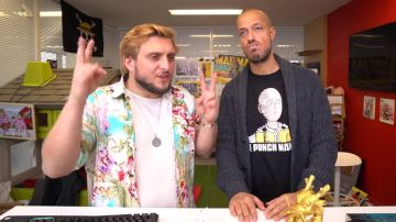 The necklace pendant medal silver McFly in the YouTube video 2 YEAR ON YOUTUBE : FROM 70,000 to 4 MILLION SUBSCRIBERS (+ big surprise !)