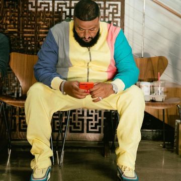 The set of tracksuit worn by DJ Khlaed on a post-Instagram
