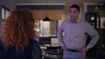 Reloj de pulsera usado por Alan Zaveri (Charlie Barnett) en russian doll S01E06
