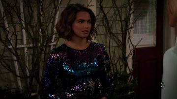 Dress worn by Alexa Mendoza (Paris Berelc) in Alexa and Katie S02E10