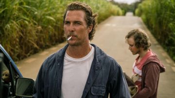 The sailor jacket with a shawl collar of Baker Dill (Matthew McConaughey) in Serenity