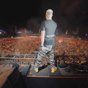 Camo Zebra Pants worn by DJ Snake as seen on his In­sta­gram Ac­count @Djs­nake