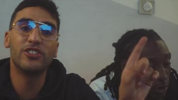 The eye glasses worn by Heuss bastard in her video clip The bastard