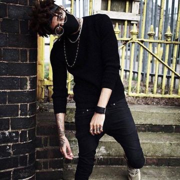 Gafas redondas usadas por Scarlxrd como se ve en la cuenta de Instagram de @Lxrdscarr