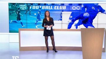 La robe noire portée par Flore Maréchal dans Tout le sport le 10 mars 2019