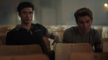 The polo black and gray, Reggie Mantle (Charles Melton) in Riverdale S03E16