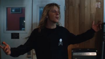 The black t-shirt long sleeve skulls worn by Vince Neil (Daniel Webber) in The Dirt