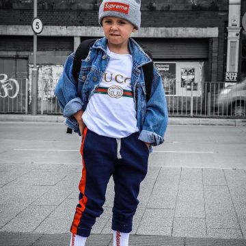 Pantalones de chándal en la cuenta de Instagram de @Tu_va_pas_capter