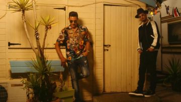 La veste en noir et blanc de Soolking dans le clip Adios de L'Algérino