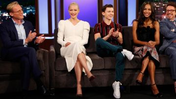 Polo rayé porté par Tom Holland, comme on le voit sur Jimmy Kimmel Live 2018, avril