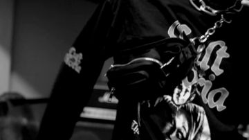 The bag babane of Scarlxrd in her video clip TELL ME YXU LXVE ME.