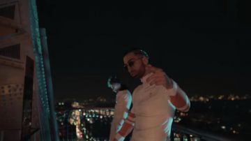 La chaqueta usada por N.O.S en el clip Au DD de PNL