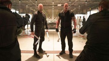 Les bottines portées par Deckard Shaw (Jason Statham) dans Fast & Furious : Hobbs & Shaw