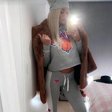 L'ensemble de survêtement des New York Knicks sur le compte Snapchat de Aurélie Dotremont