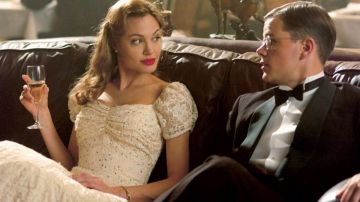 La montre portée par Margaret 'Clover' Russell (Angelina Jolie) dans Raisons d'État