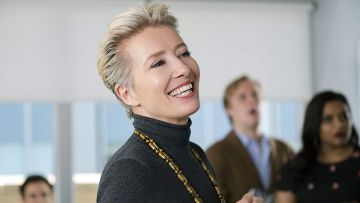 Collar usado por Katherine (Emma Thompson) en Late Night
