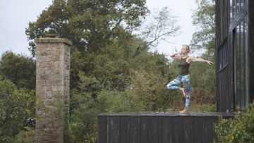 Le leggings multicolore de Marie Guibal (Virginie Efira) dans Et ta sœur