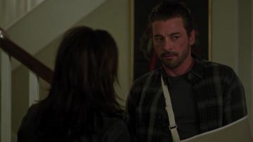 The plaid shirt worn by FP Jones (Skeet Ulrich) in Riverdale S03E19