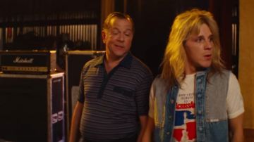 The t-shirt worn by Vince Neil (Daniel Webber) in The Dirt