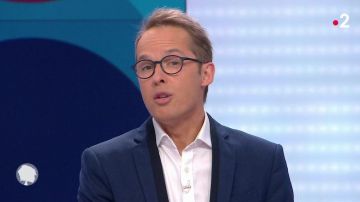 La veste portée par Damien Thèvenot dans C'est au programme du 20 Mai 2019