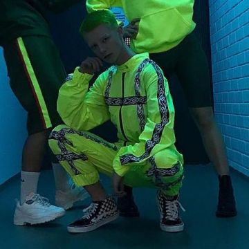Fluo ensemble porté par Jhayden Aleo sur son Instagram account @jhaydenaleo