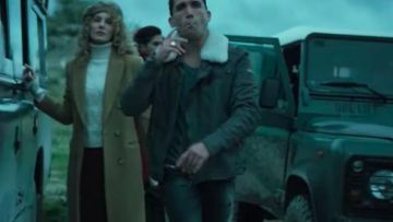 Jean jacket with collar moumoute of Denver (Jaime Lorente) in The casa de papel (Season 3)