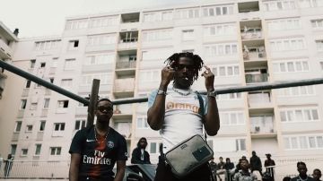 El bolso usado por Koba LaD en el clip BINKS de 100 Blaze