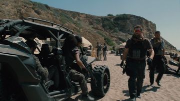 Orange protective eyewear worn by one of the Delos PMC in Westworld (S02E01)