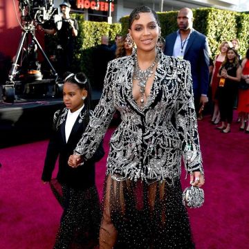 Black silver jewels jacket worn by Beyoncé for The Lion King's world premiere in Los Angeles July 8 2019