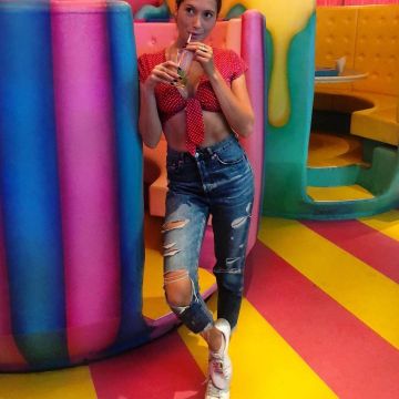 Los vaqueros que lució Lysandre Nadeau en su cuenta de Instagram @Lysandrenadeau