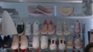 Zapatos como se ve en The Bold Type (Temporada 3)