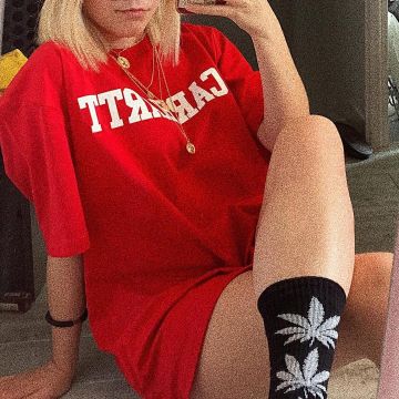 The black socks worn by Chloe on his account Instagram @Chloecatalanoo