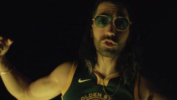 Les lunettes de soleil portées par Ademo dans le clip Blanka de PNL