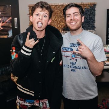 The jacket worn by Jacob Sartorius on his account Instagram @jacobsartorius