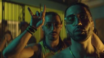 El brazalete usado por N.O.S. en el clip Blanka de PNL