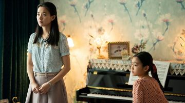 Dots Lace Blouse worn by SoYun Pak (Han Hyo-joo) as seen in Treadstone (Season 1)