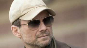 Gafas de sol usadas por Mr. Robot (Christian Slater) en Mr. Robot S02E03