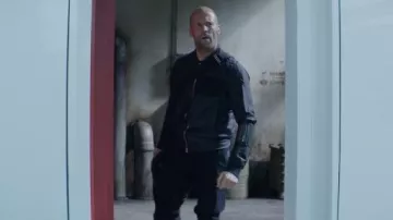 Pantalon tactique noir porté par Shaw (Jason Statham) dans Fast & Furious Presents: Hobbs & Shaw