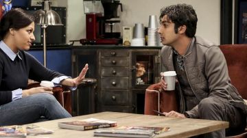 Grey Jacket worn by Raj Koothrappali (Kunal Nayyar) in The Big Bang Theory (S12E11)