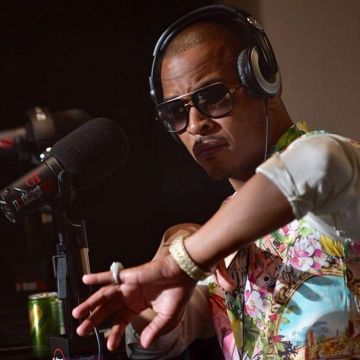 Lena Toya Paris Sicilia Printed Shirt worn by T.I. on the Instagram account of @lenatoyaparis