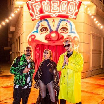 Yellow trench coat worn by DJ Snake on his Instagram account @djsnake