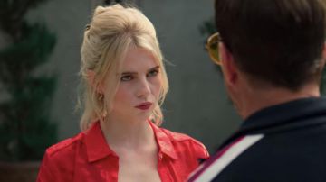 Earrings worn by Astrid Sloan (Lucy Boynton) in The Politician (S01E07)