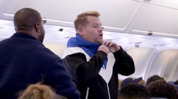 Zip color block capuche veste portée par James Corden pour Airpool Karaoké avec Kanye West sur Le Late Late Show avec James Corden