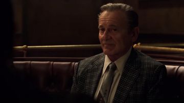 Vérification de l'impression bleu veste de Russell Bufalino (Joe Pesci) dans L'Irlandais