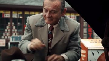 Gris manteau de la veste de Russell Bufalino (Joe Pesci) dans L'Irlandais